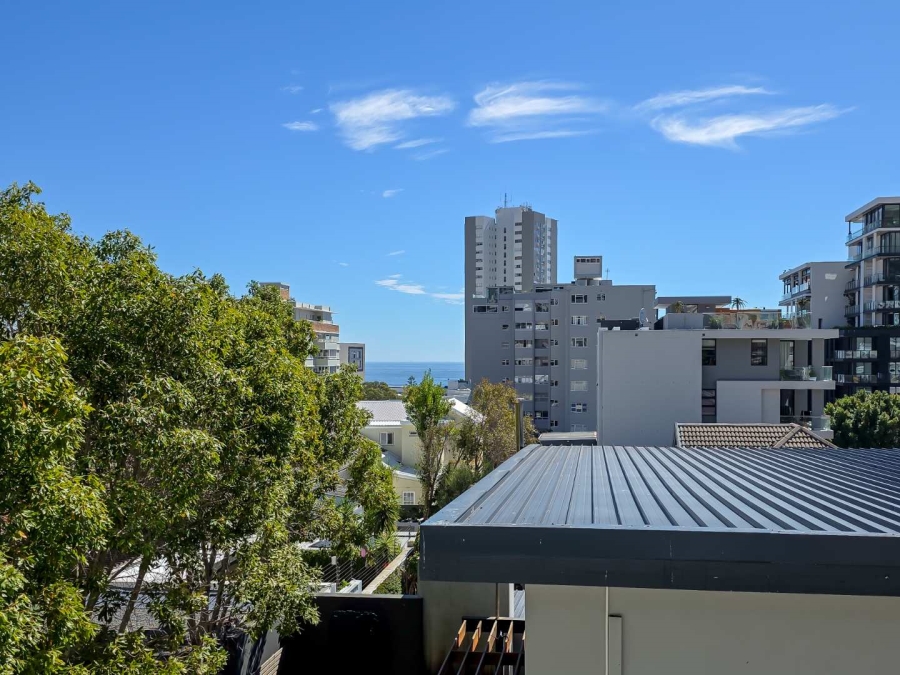 2 Bedroom Property for Sale in Sea Point Western Cape